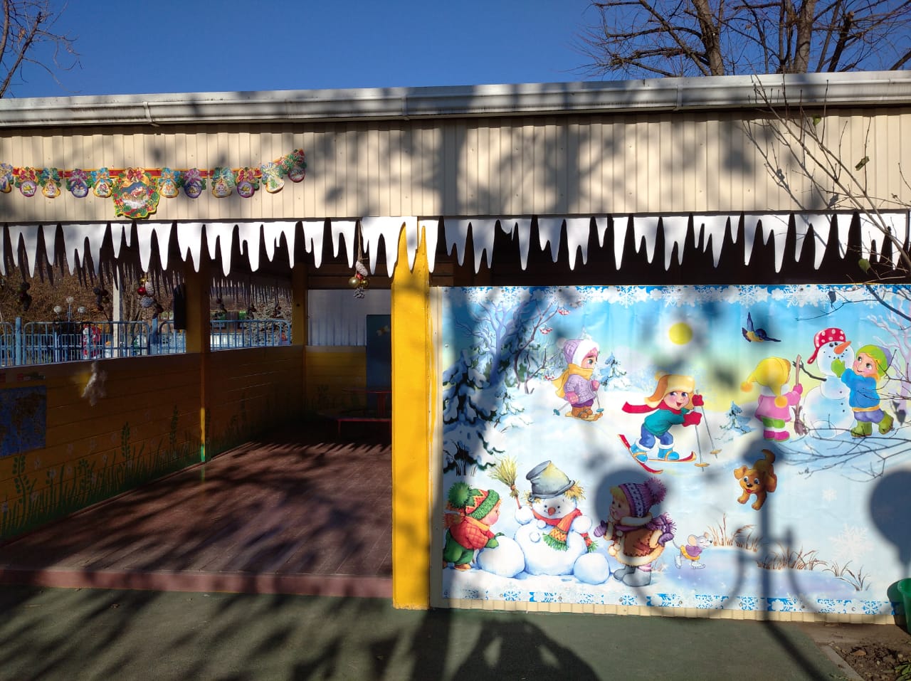 Украшение веранды в детском саду зимой: 63 фото