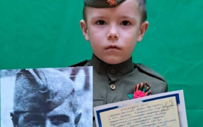 в средней группе №9 прошла беседа о подвиге сапёра